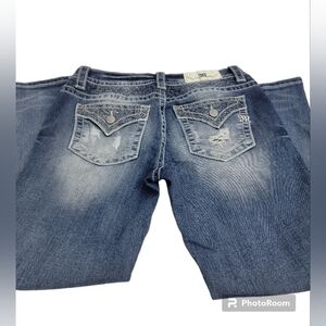 Miss Me Size 27 Mid Rise-Easy Crop inseam 26"